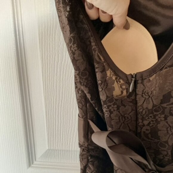 Cocktail Brown (worn once) lace, bodycon, open keyhole back dress size xs - Picture 7 of 12